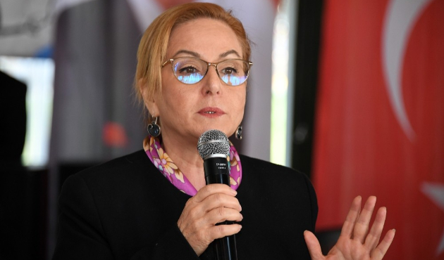 Mersin'de Ayfer Yılmaz, muhtarlarla buluştu