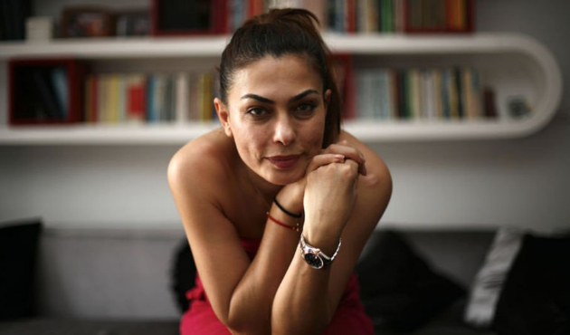 "Odaya girdim, iğrençti. Yastıkları kapattım..."