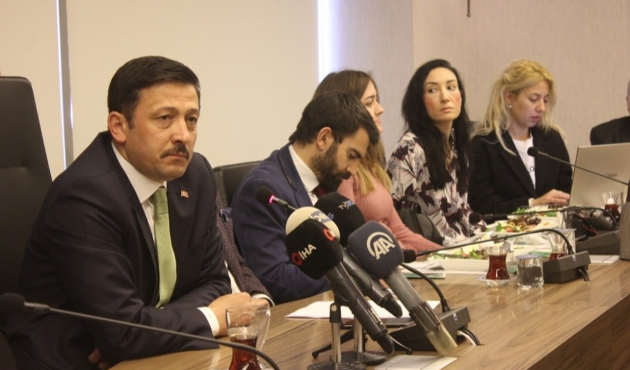 İzmir'de Hamza Dağ’dan Tunç Soyer’e HDP soruları