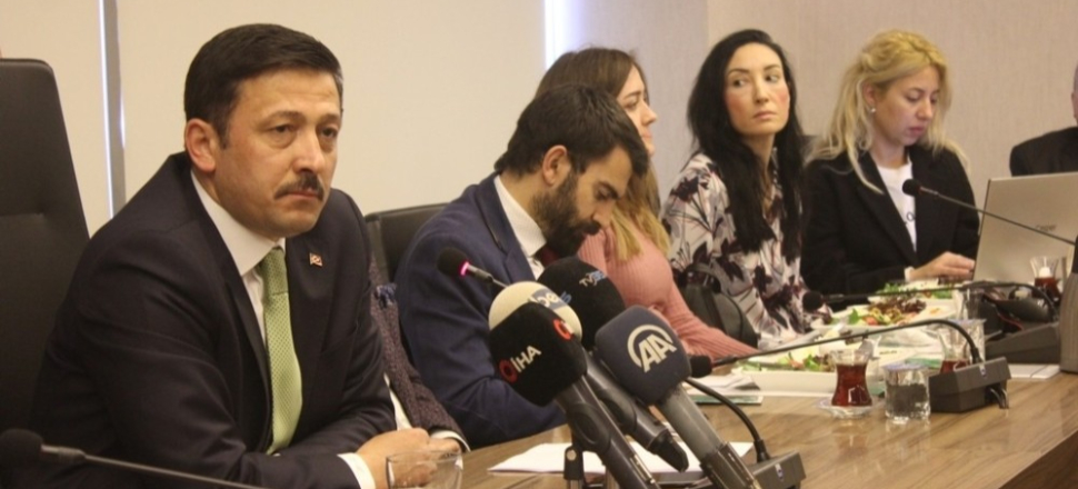 İzmir'de Hamza Dağ’dan Tunç Soyer’e HDP soruları