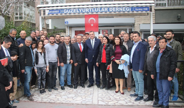 Ankara'da Alper Taşdelen halkla kucaklaşıyor