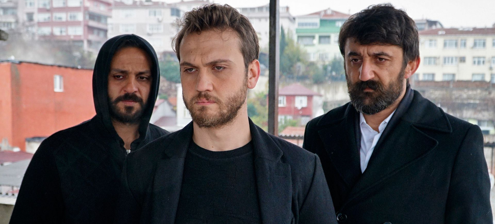Çarpışma'nın başrol oyuncusu Çukur'da!