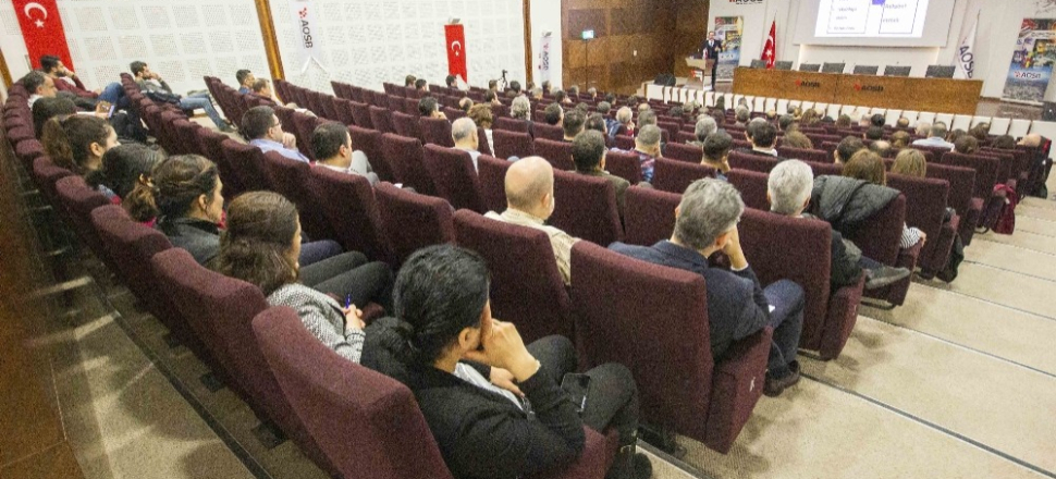 Adana'da Emre Alkin: "Dünyaca ünlü markalara ihtiyacımız var"