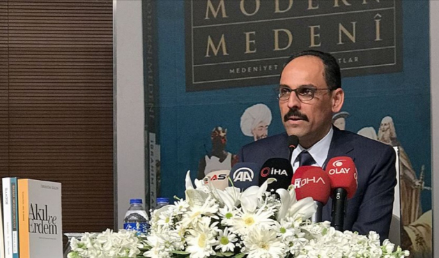 "Erdoğan'ın hedef gösterilmesi şüphesiz tesadüf değil"