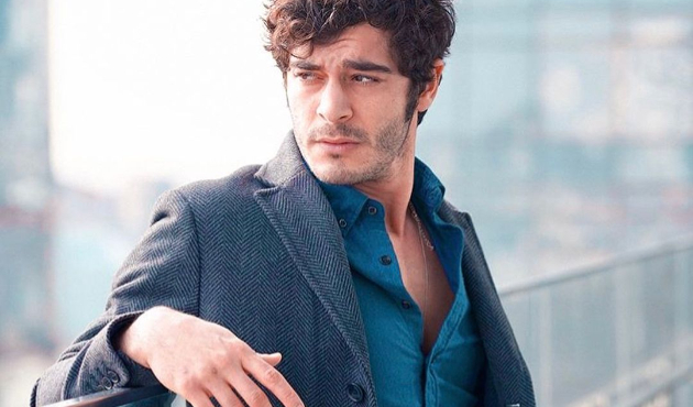 Alperen Duymaz'ın köpeği Burak Deniz'in yüzünü parçaladı!