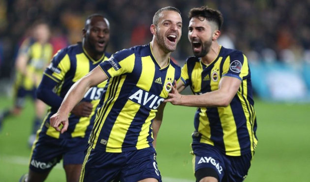 Performansı ile yeni sözleşmeye göz kırptı!