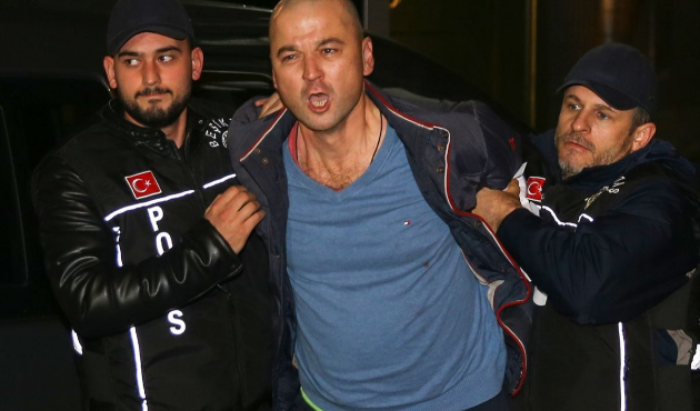 Papağanına işkence eden Murat Özdemir ortaya çıktı
