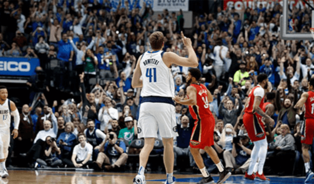 Dirk Nowitzki, Wilt Chamberlain'i geride bıraktı!