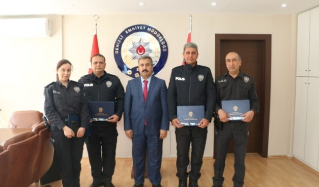 Denizli'de Mevlüt Demir başarılı personelleri ödüllendirdi
