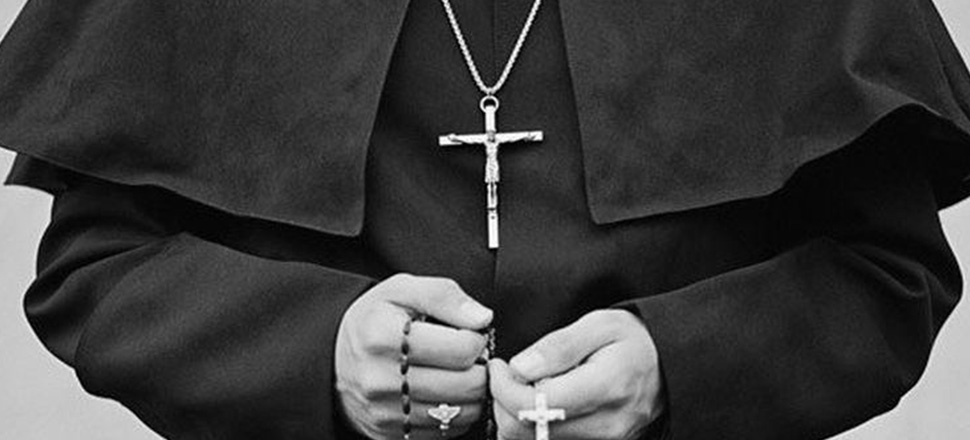 'Pedofil papazlara bilerek görev verildi' iddiası