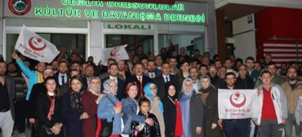 Bursa'da Hacı Ömer Yavuz STK’larla buluştu