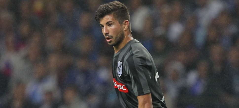 Fenerbahçe ve Başakşehir'in transfer yarışı!