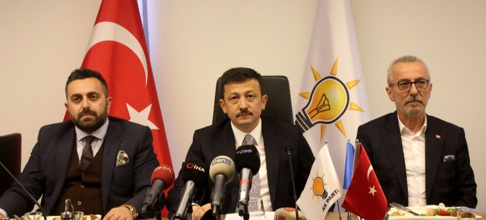 İzmir'de AK Parti’li Hamza Dağ: “CHP listelerinde terörle ilişkili olan kişiler var”