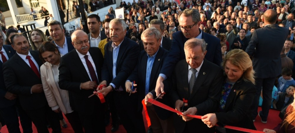 Adana'da Zeydan Karalar: "Adanalıyı çok büyük hizmetlerle buluşturacağız"