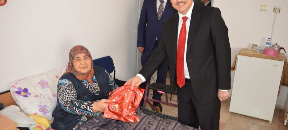 Niğde'de Başsavcı Oğuzhan Dönmez’den huzurevine ziyaret
