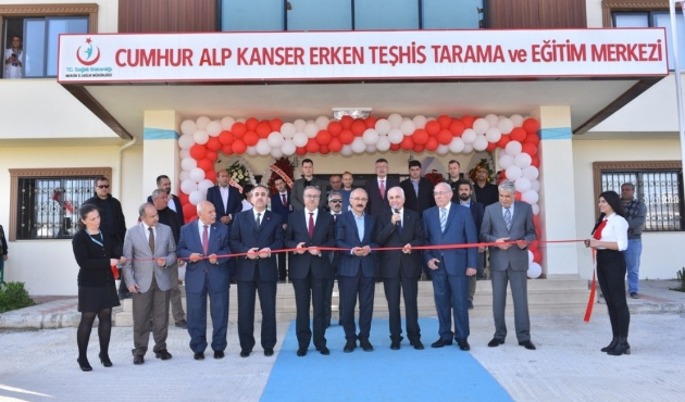 Mersin'de Lütfi Elvan: "Sağlıkta Avrupa’nın bir çok ülkesinden daha iyiyiz"