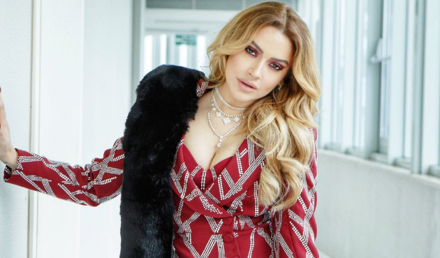 YouTube'da 'Hadise' çıkacak!