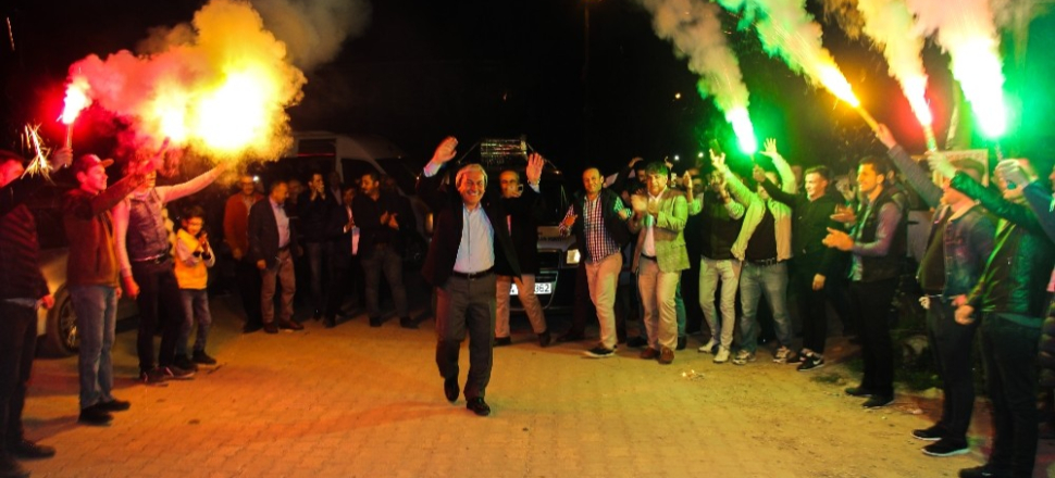 Bilecik'te Başkan Münir Şahin, köyünde coşkuyla karşılandı
