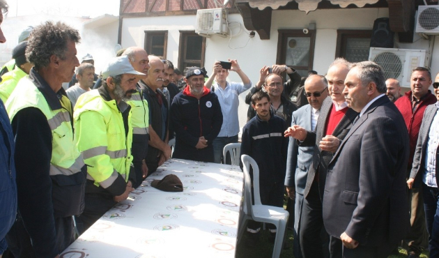 Düzce'de Faruk Özlü “İşçi çıkartacağımız büyük bir yalan”
