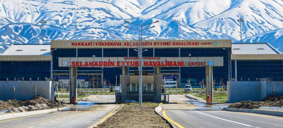 Esnafı 'binmeyin' diye tehdit ettiler, ilk kendileri bindi!