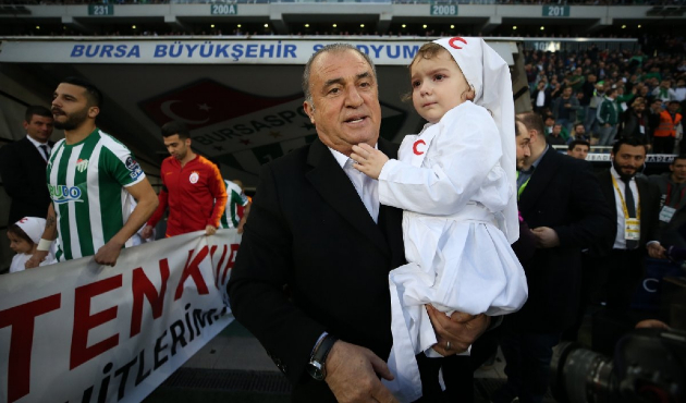 TFF'den alacağı tazminatı bağışlayacak!