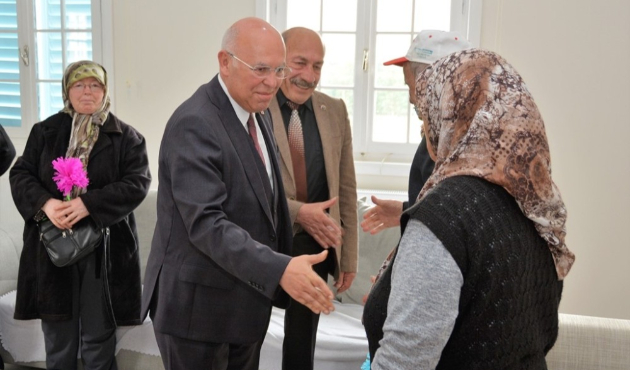 Tekirdağ'da Başkan Ekrem Eşkinat yaşlıları unutmadı