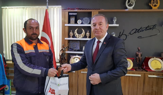 Çorum'da Başkan Abdulkadir Şahiner’den belediye personeline teşekkür