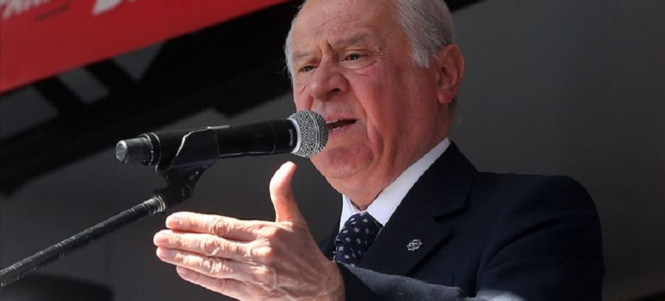 "Gövdemizi taşın altına koyacağız!"