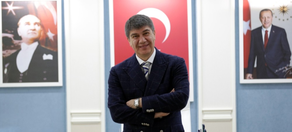 Antalya'da Başkan Menderes Türel’den vatandaşa 5 bin Litre bedava su müjdesi
