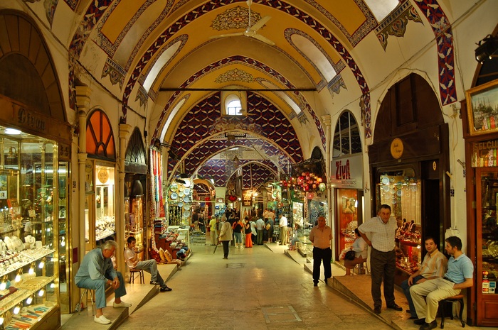 Kapalıçarşı'da 600 dükkan kapandı, çalışan sayısı 10 bin azaldı!