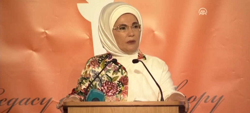 "Emine Erdoğan'ın halife vurgusu ve zır cehalet!"