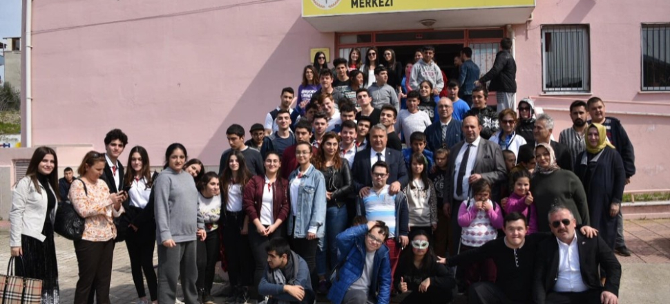 Manisa'da Başkan Mehmet Çerçi özel çocuklar ve yaşlılar ile buluştu