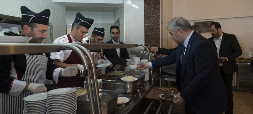 Kayseri'de Başkan Mustafa Çelik veda ziyaretlerine başladı