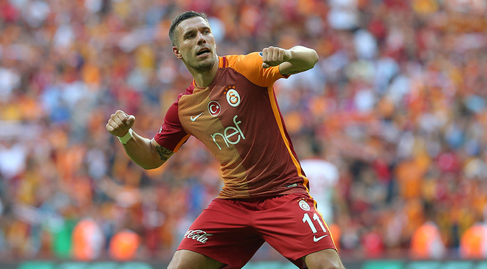 Lukas Podolski’den bomba Fenerbahçe paylaşımı!