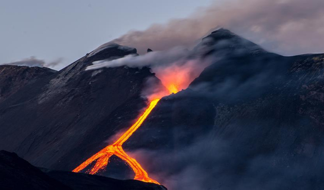 Fuego yanardağı için alarm seviyesi artırıldı