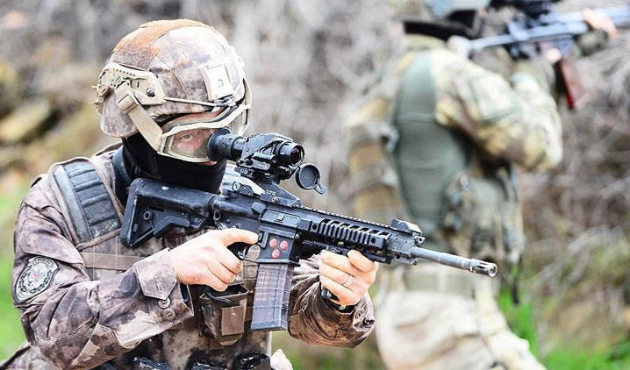 Suriye sınırında 3 PKK'lı terörist yakalandı!