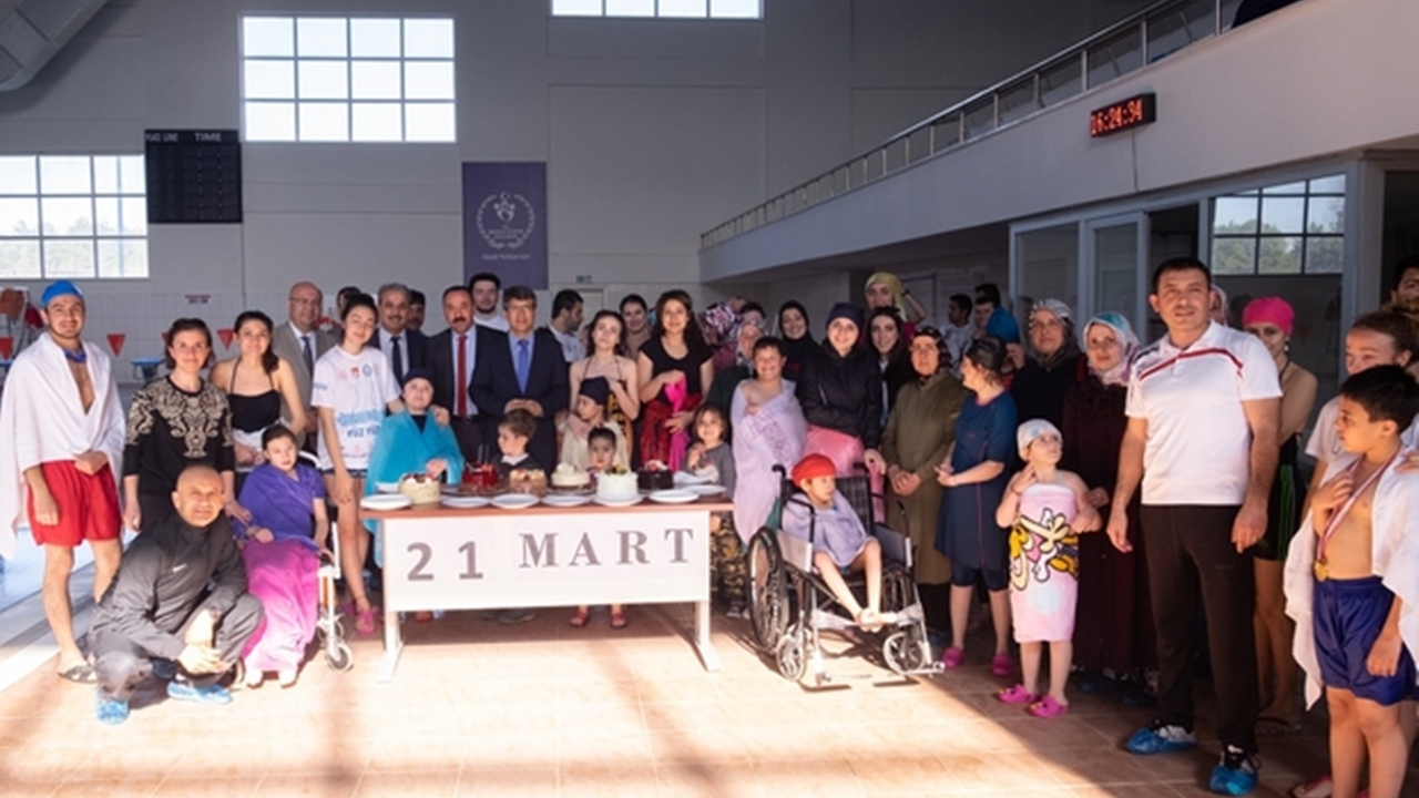 Bilecik'te Rektör İbrahim Taş, “Yüz Yüze” projesine katılan aileleri ziyaret etti
