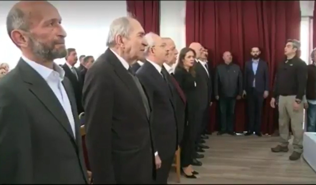 CHP'li Erdem Gül İstiklal Marşı'nı okumadı...
