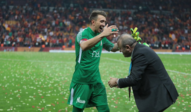 Diagne, Muslera ve Melo'dan Albayrak'a destek!