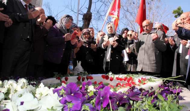 Muhsin Yazıcıoğlu ölümünün 10. yılında kabri başında anıldı!