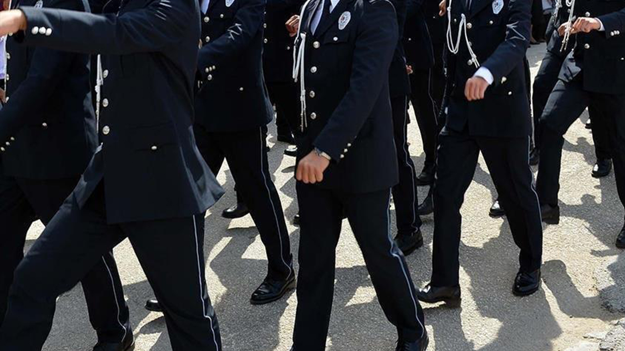 EGM 2 bin 500 kadın polis memuru adayı alacak