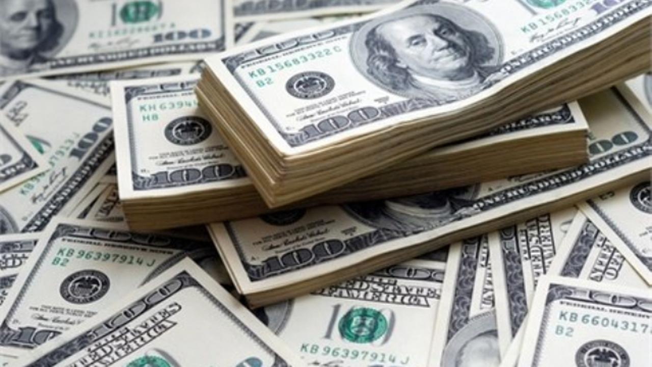 Dolar 7.43 seviyesini gördü