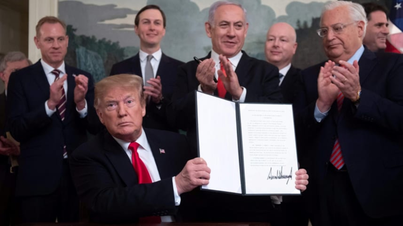 Trump Golan Tepeleri Kararnamesi'ni imzaladı...