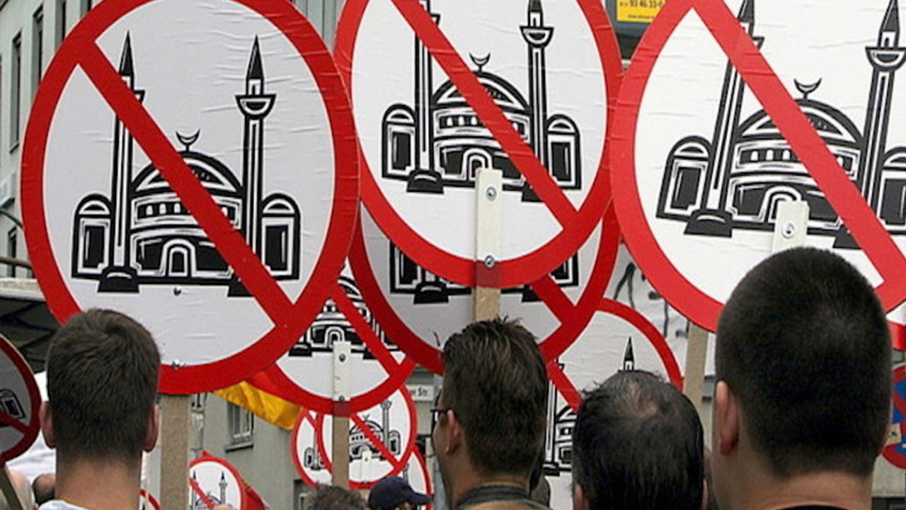 İngiltere'de İslamofobik saldırılarda %593 artış