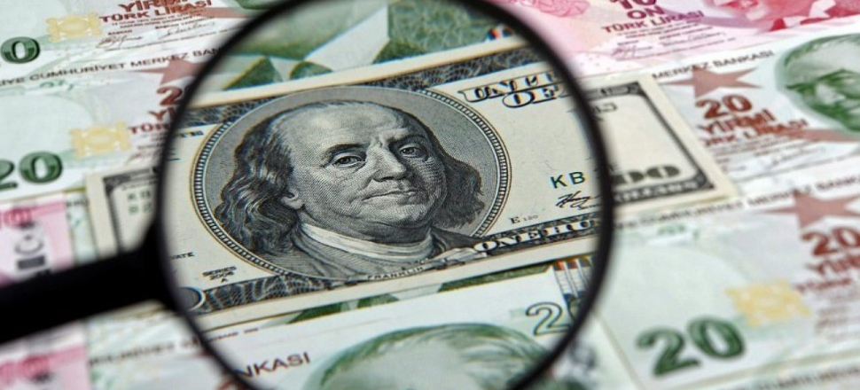 Dolar, Türk Lirası karşısında eriyor