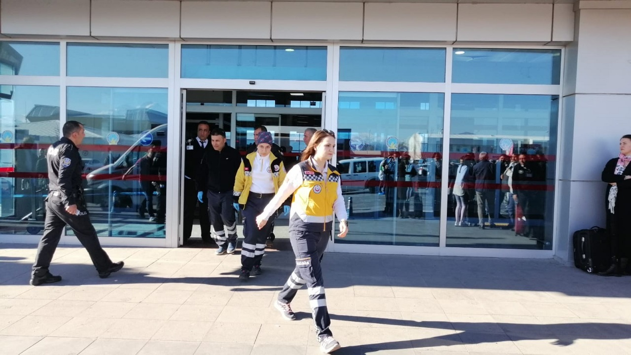 Kayseri havaalanında silah sesleri!