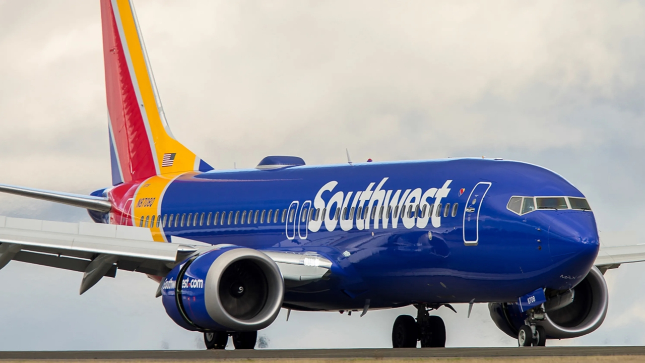 Boeing 737 MAX acil iniş yaptı...