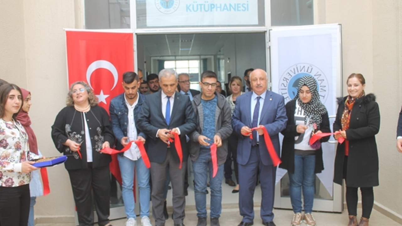 Batman'da Aydın Durmuş Kozluk’ta kütüphane açılışına katıldı