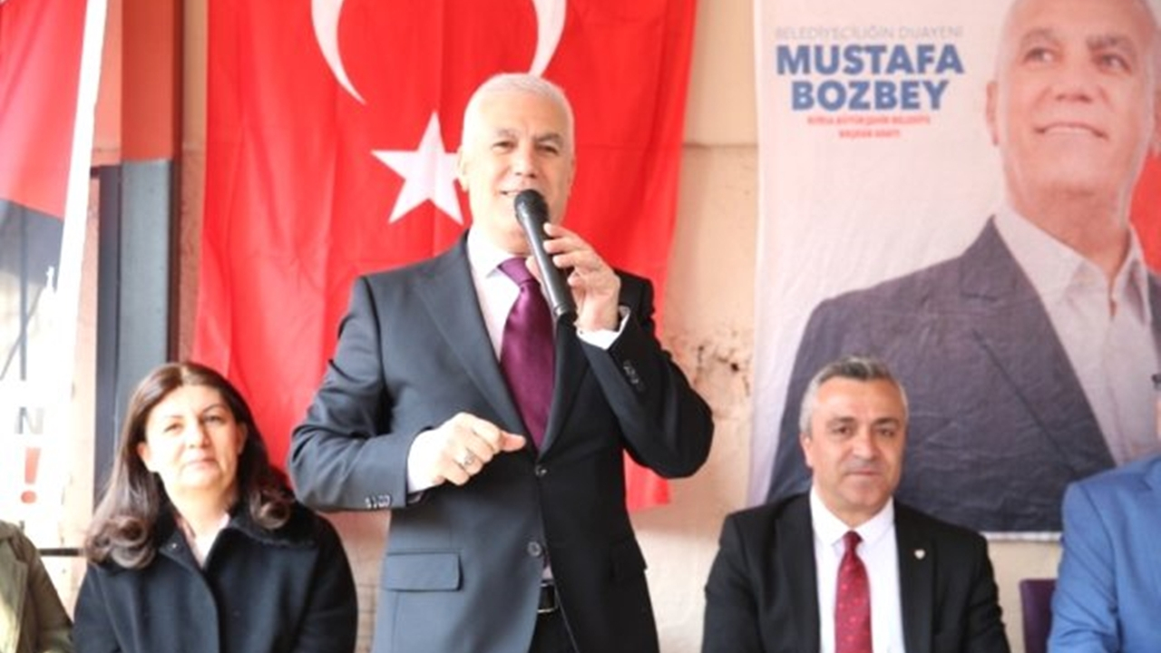Bursa'da Mustafa Bozbey’den üretici kadınlara mikro kredi desteği sözü