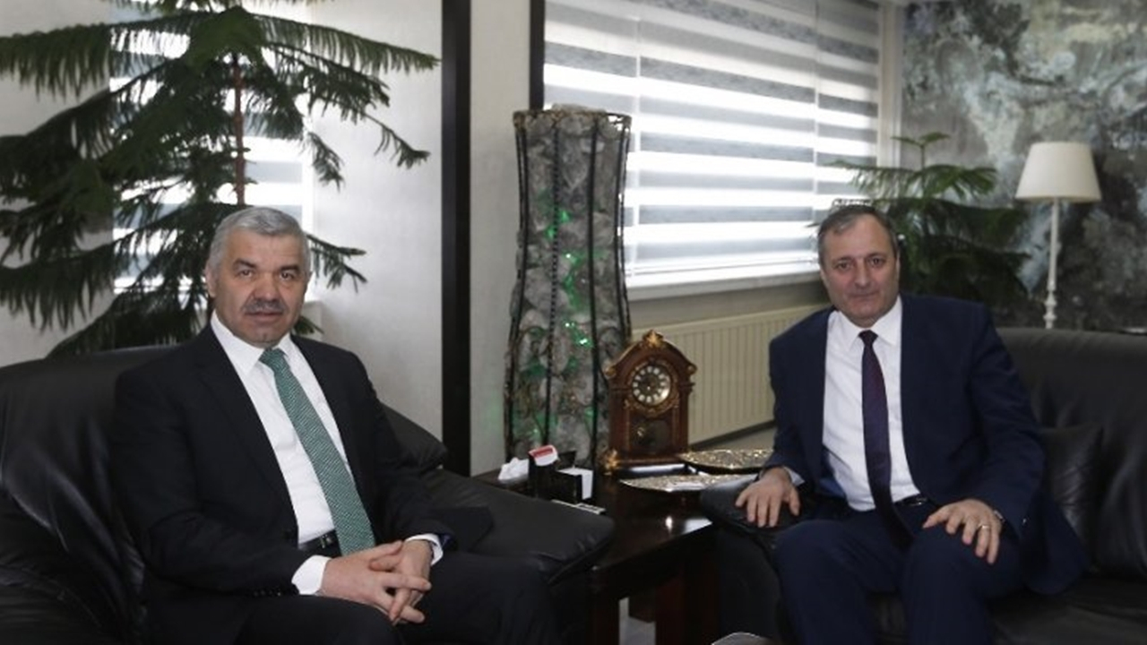 Kayseri'de Başkan Mustafa Çelik’ten veda ziyaretleri